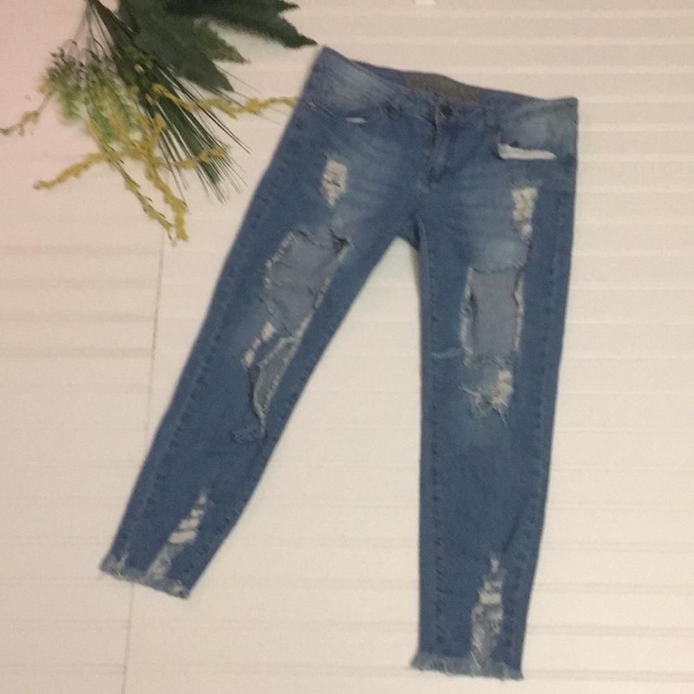 VIP jeans ripped
